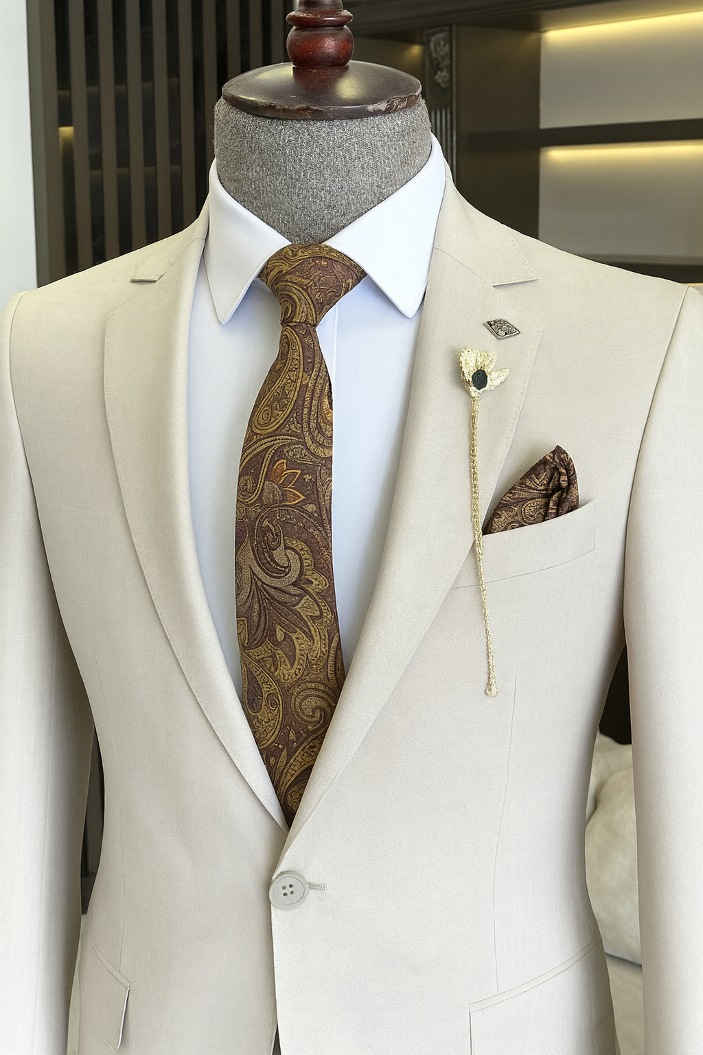 ITALIAN FIT MEN'S BEIGE SUIT BY ITALIAN VEGA® (3-Piece)