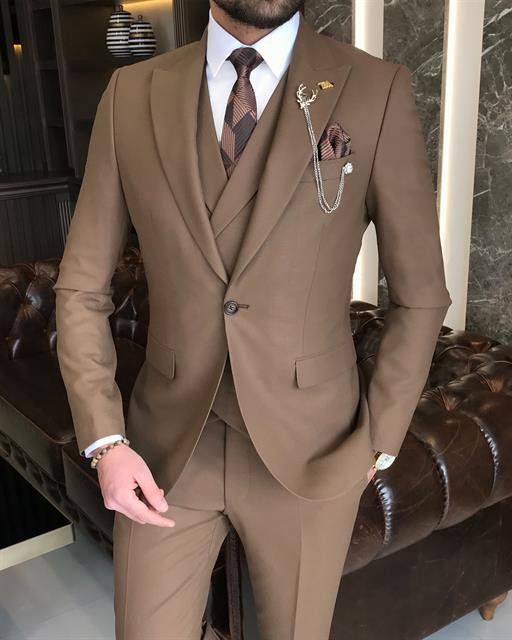 ITALIAN FIT MEN'S BROWN SUIT BY ITALIAN VEGA® (3-Piece)