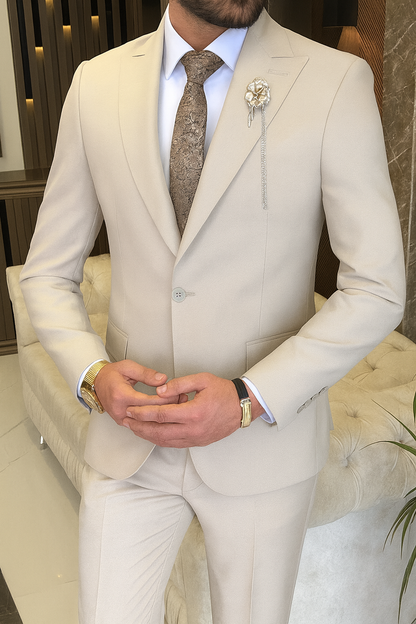 ITALIAN FIT MEN'S BEIGE SUIT BY ITALIAN VEGA® (3-Piece)