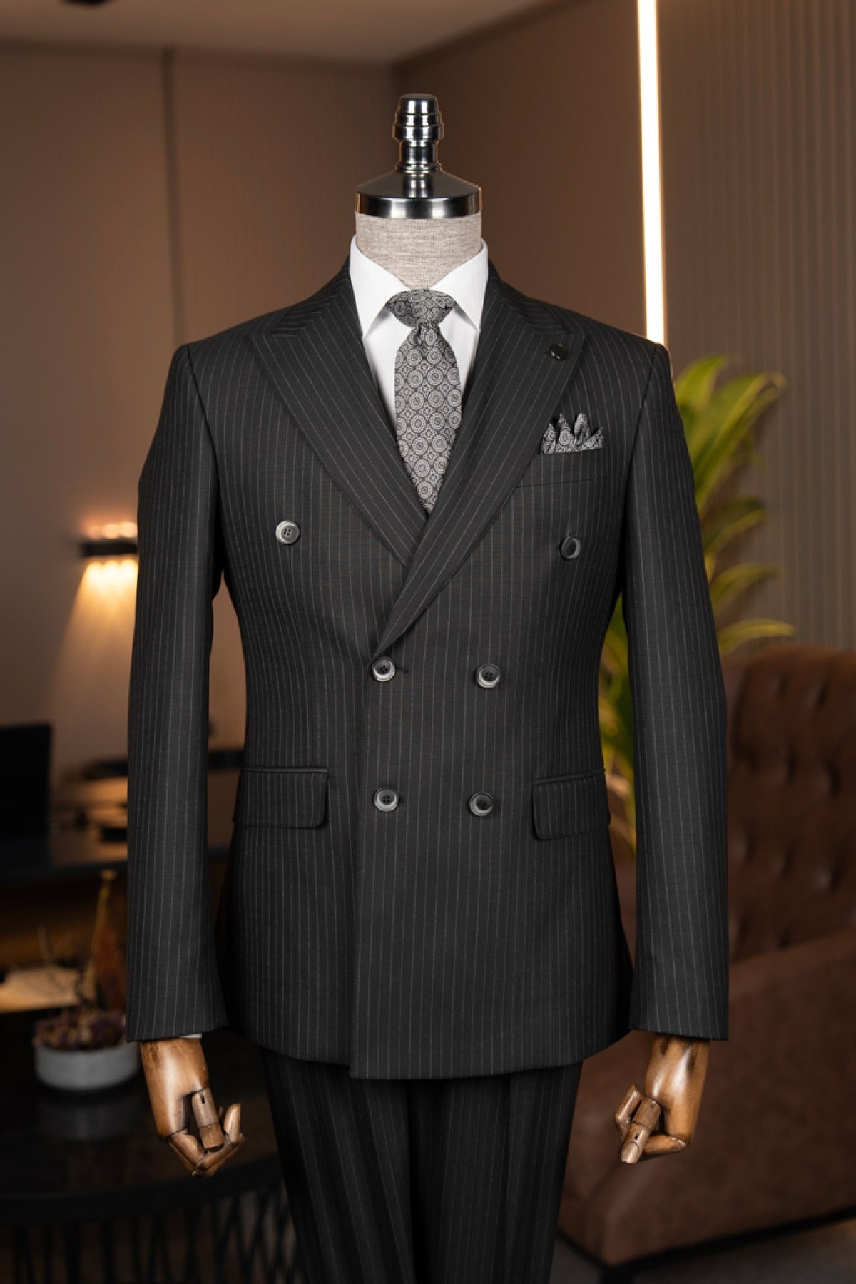 ITALIAN FIT MEN'S BLACK STRIPED DOUBLE BREASTED SUIT BY ITALIAN VEGA® [Limited Edition]