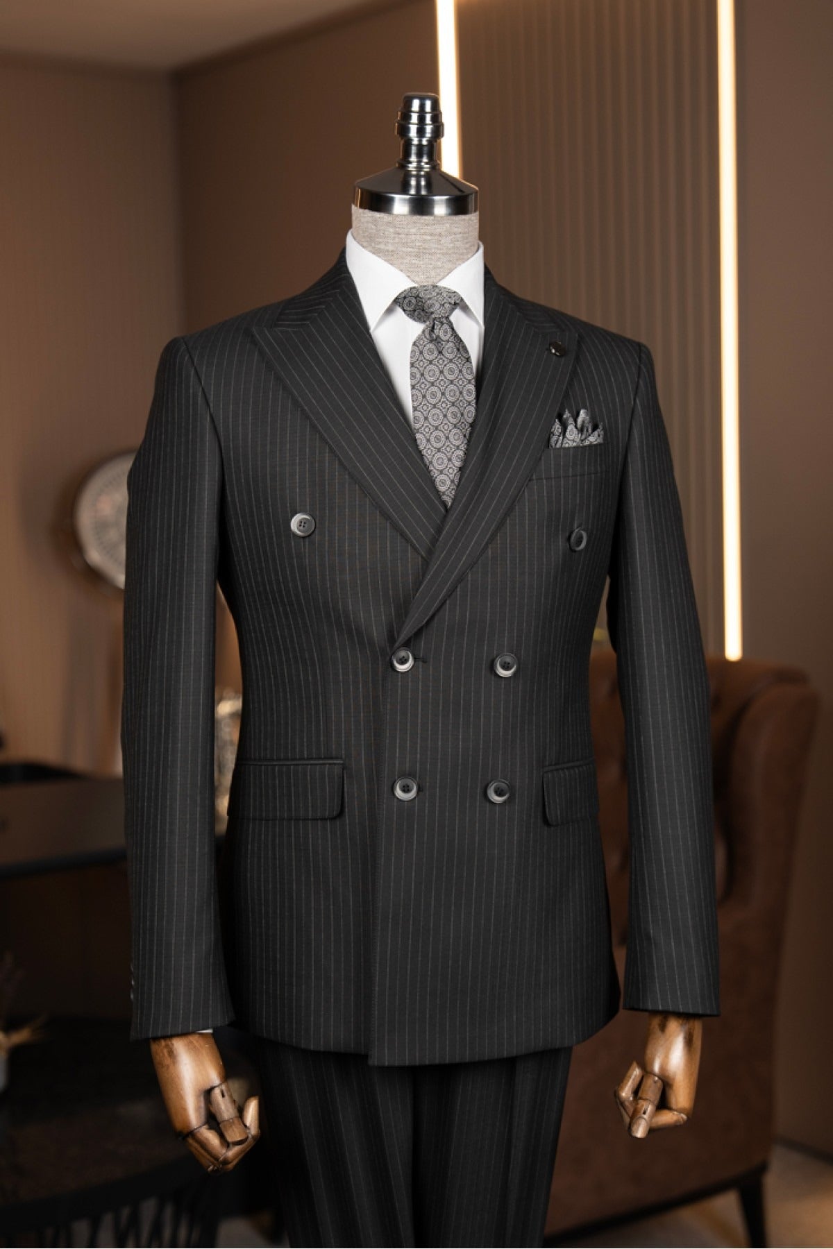 ITALIAN FIT MEN'S BLACK STRIPED DOUBLE BREASTED SUIT BY ITALIAN VEGA® [Limited Edition]
