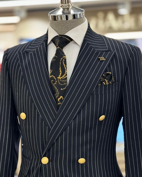 ITALIAN FIT MEN'S NAVY STRIPED DOUBLE BREASTED SUIT BY ITALIAN