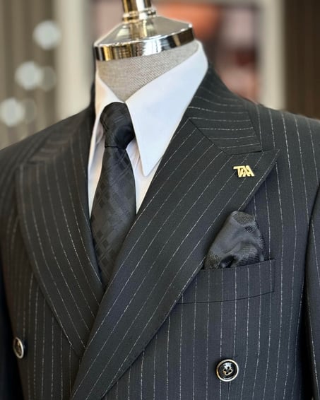 ITALIAN FIT MEN'S BLACK STRIPED DOUBLE BREASTED SUIT BY ITALIAN VEGA® [Limited Edition]